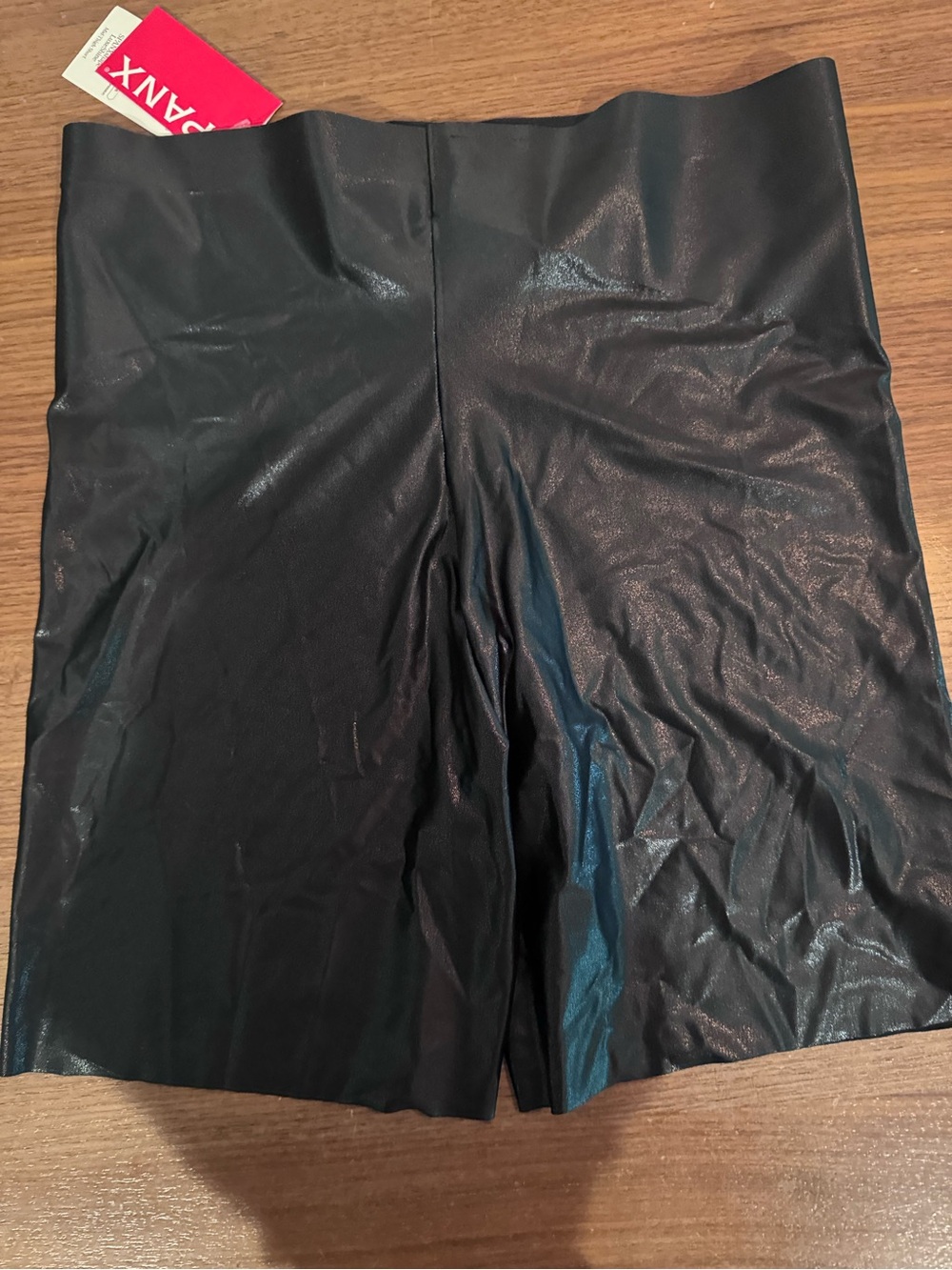 SPANX Black LuxeShine Mid-Thigh Shaping Short NWT - Picture 4 of 8